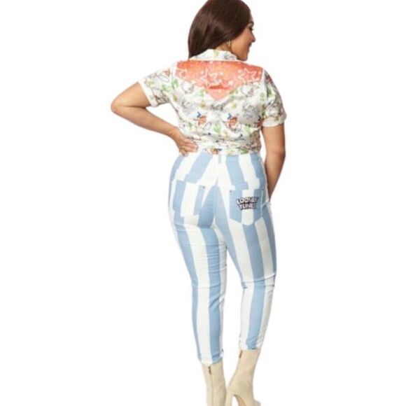 Unique Vintage x Looney Tunes Blue/White Striped Bugs Bunny Cigarette Pants NWT - Picture 7 of 7